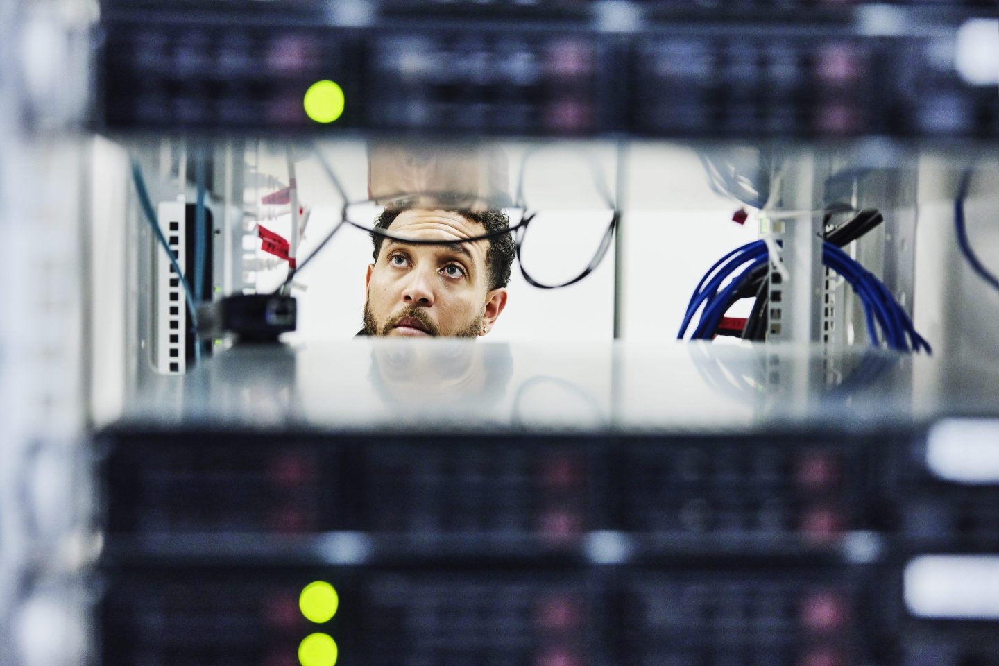 The Financial Sustainability Crisis of AI Data Centers in 2025: Risks and Strategic Imperatives