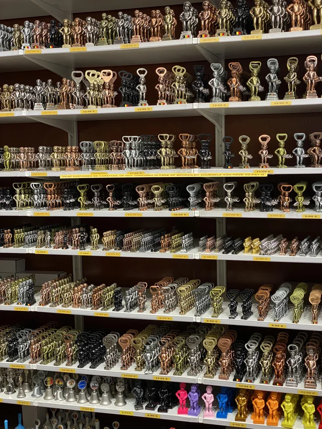 AI Market Dynamics 2025: How U.S. Benchmarks Shift Enterprise Strategy